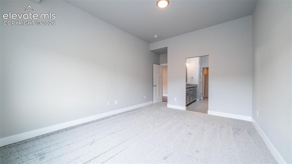 Image 9 of 20: Bedroom