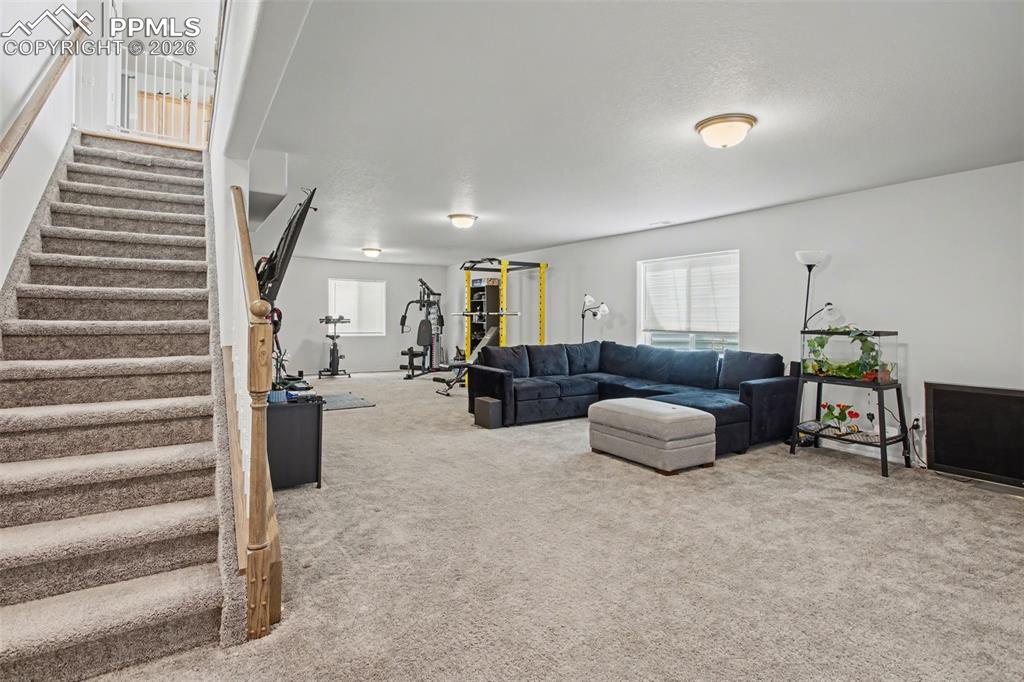 Image 19 of 30: Living Room