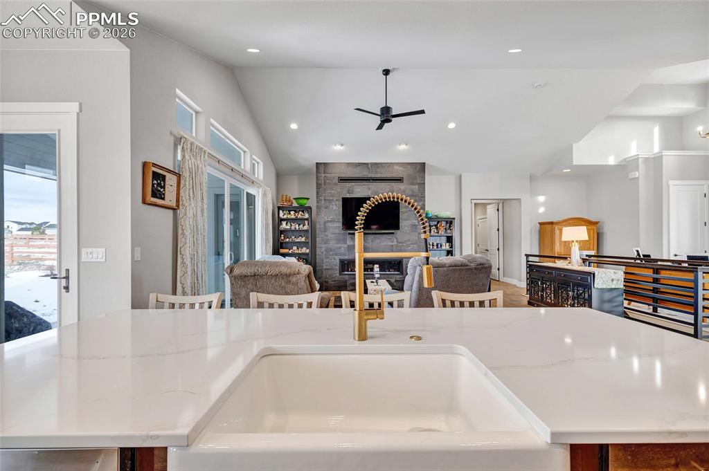 Image 16 of 45: Farmhouse Sink