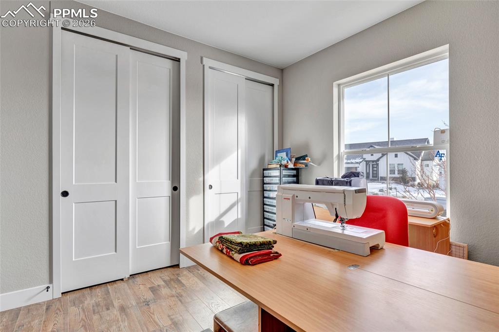 Image 22 of 45: Main-level bedroom