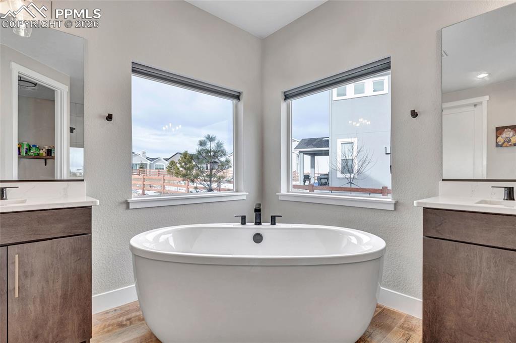 Image 27 of 45: Primary bath