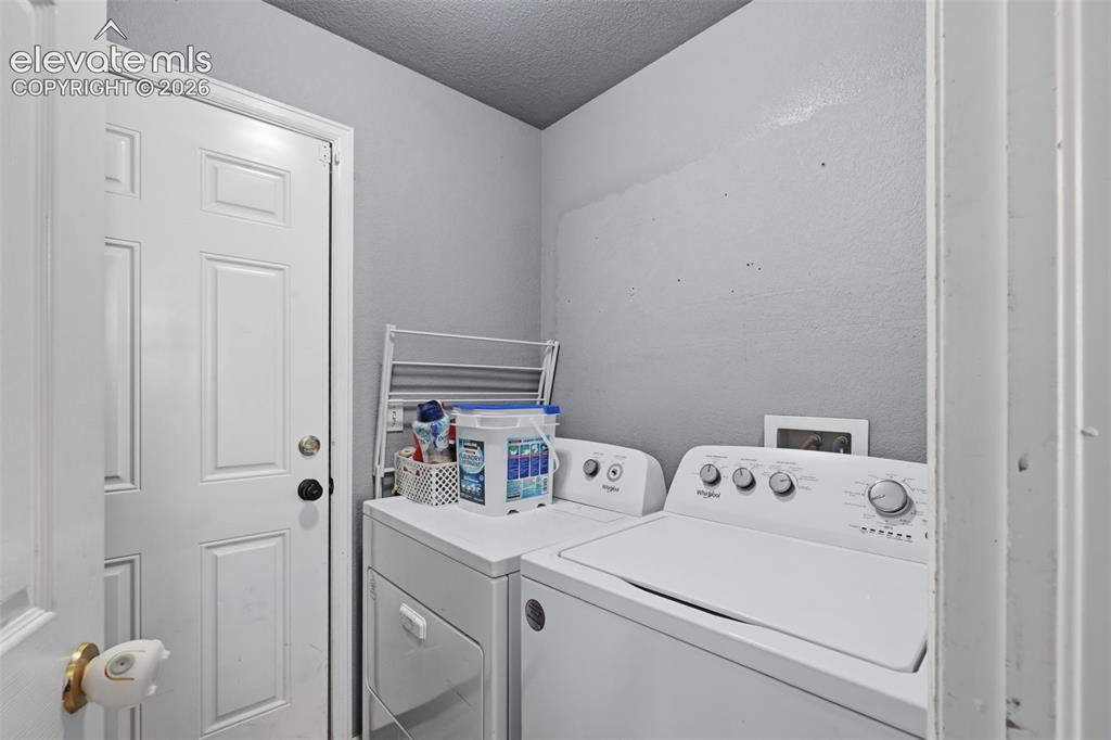 Image 15 of 24: Laundry