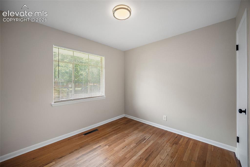 Image 19 of 43: Bedroom#2