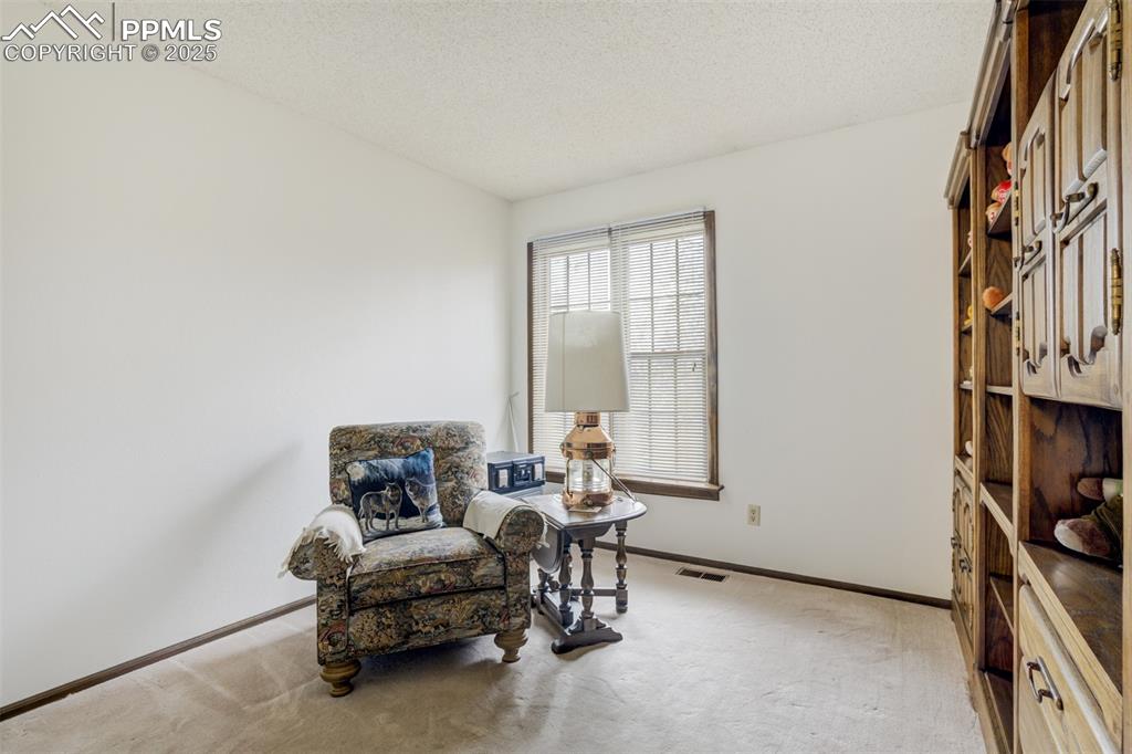 Image 11 of 30: Bedroom