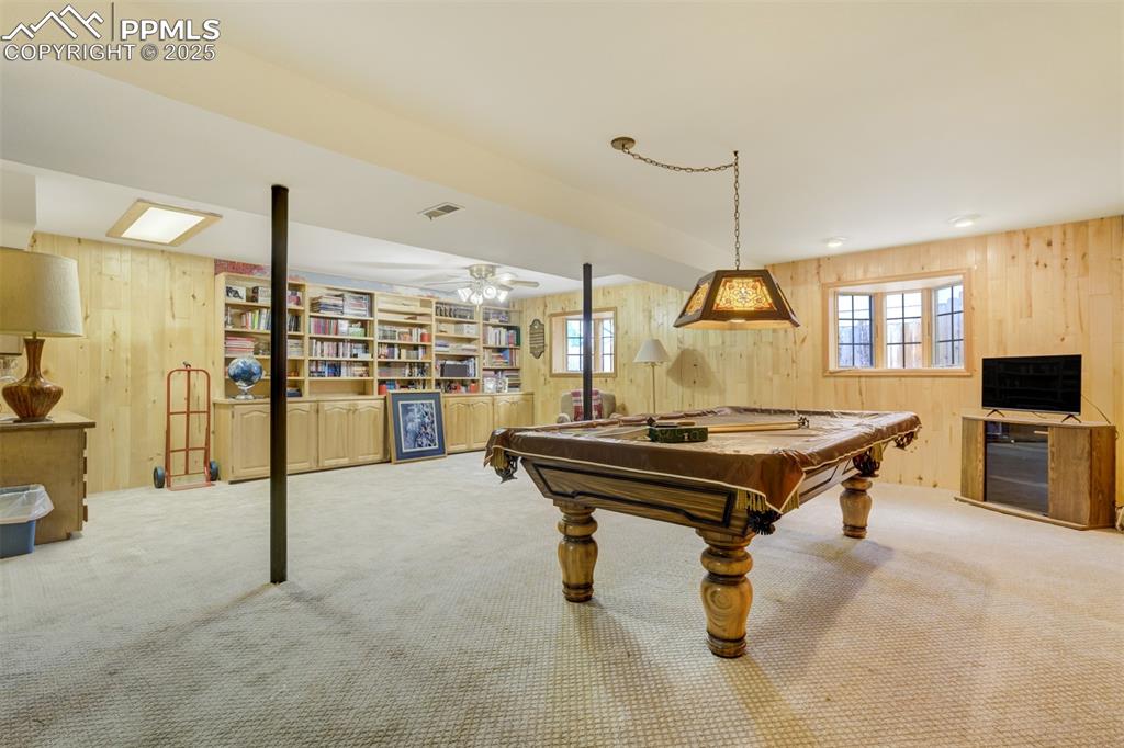 Image 21 of 30: Great Room