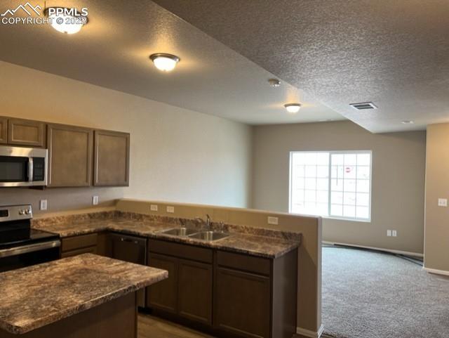 Listing 1033409, Image 8 of 26