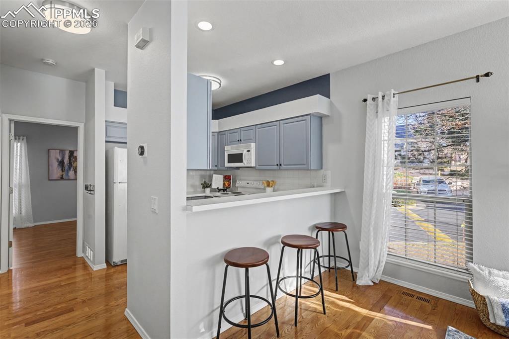 Image 6 of 39: Kitchen