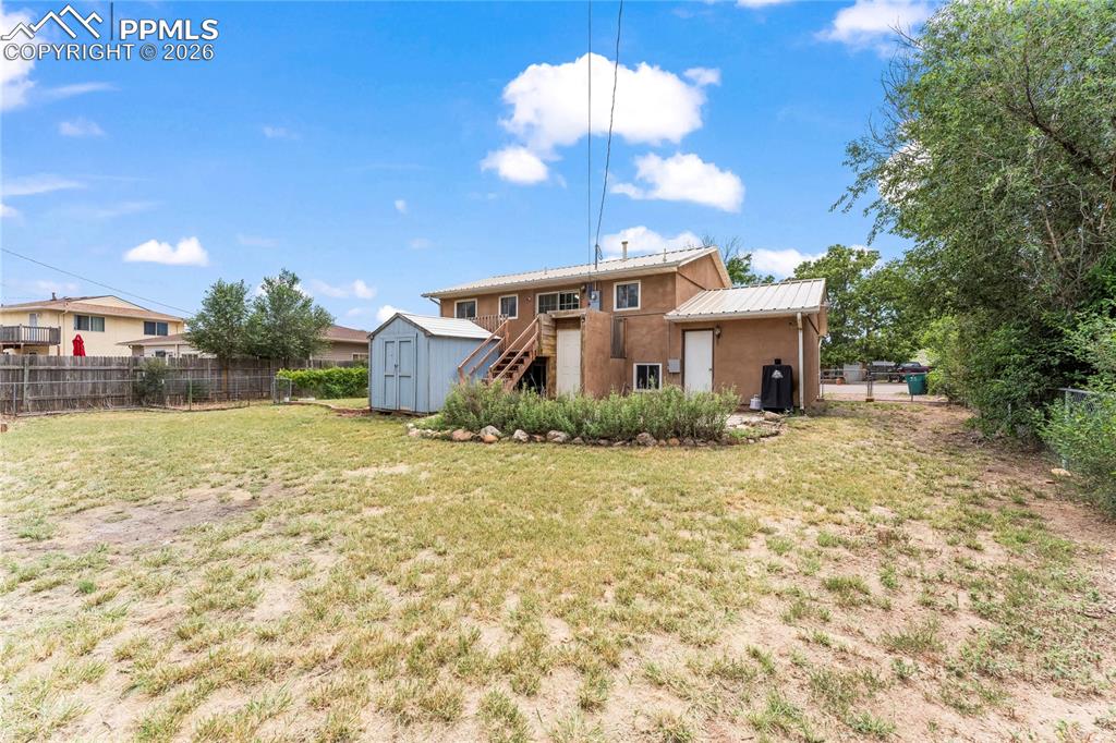 Image 13 of 13: Back of Structure