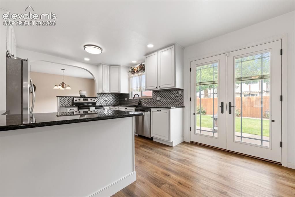Image 12 of 48: Kitchen
