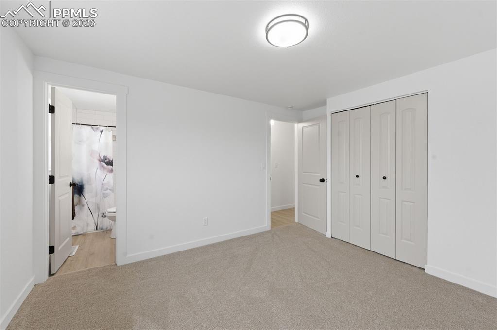 Image 13 of 28: Bedroom