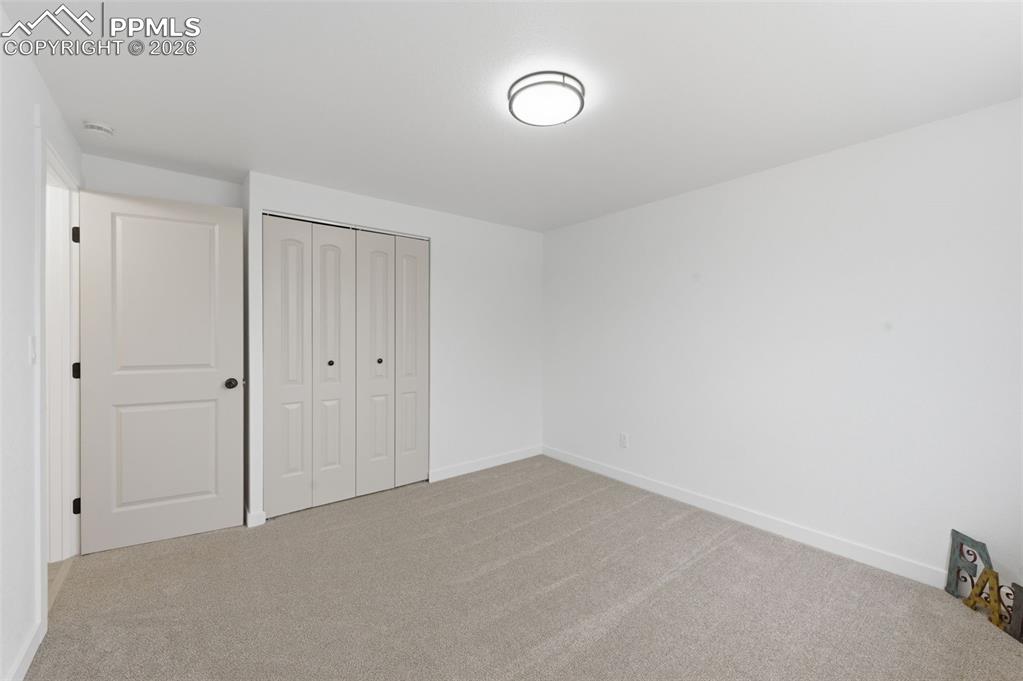 Image 14 of 28: Bedroom