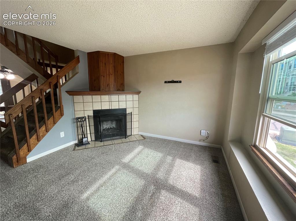 Image 5 of 28: Living Room