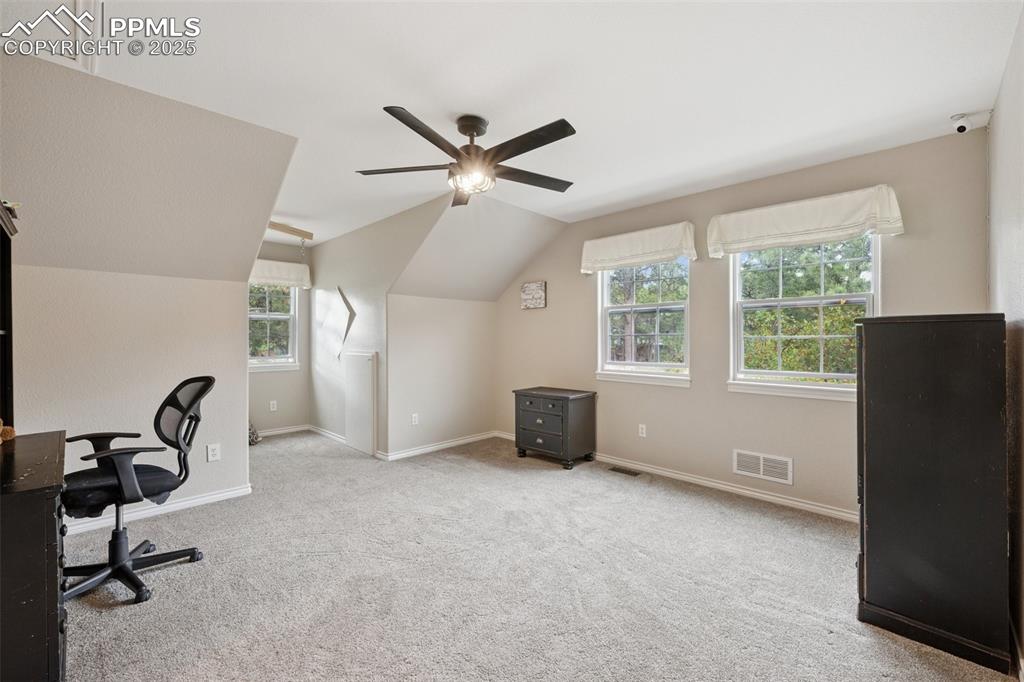 Image 24 of 45: Bedroom