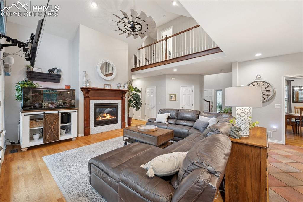 Image 8 of 45: Living Room