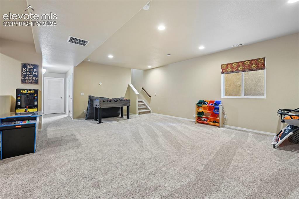 Image 18 of 40: Game Room