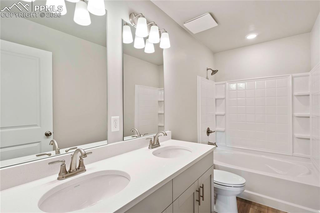 Image 11 of 24: Photos of a Model Home