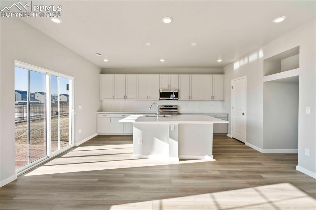 Image 16 of 24: Photos of a Model Home