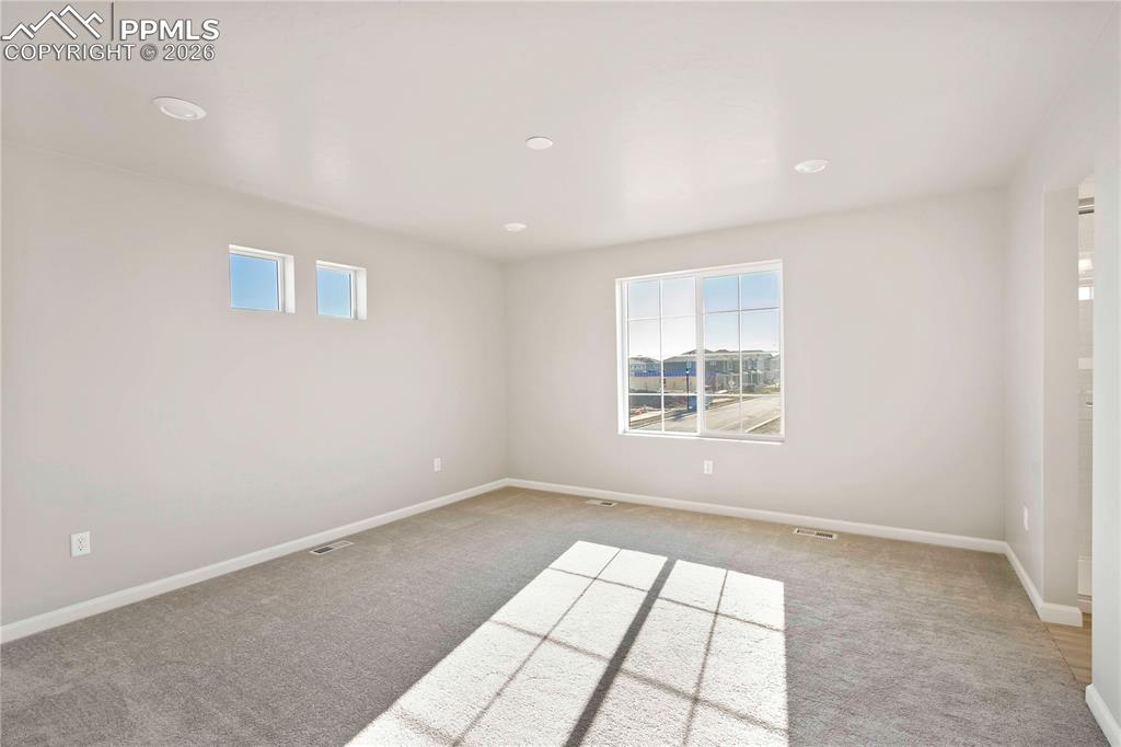 Image 21 of 24: Photos of a Model Home