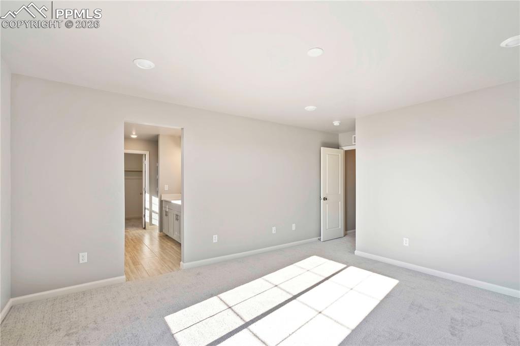 Image 22 of 24: Photos of a Model Home