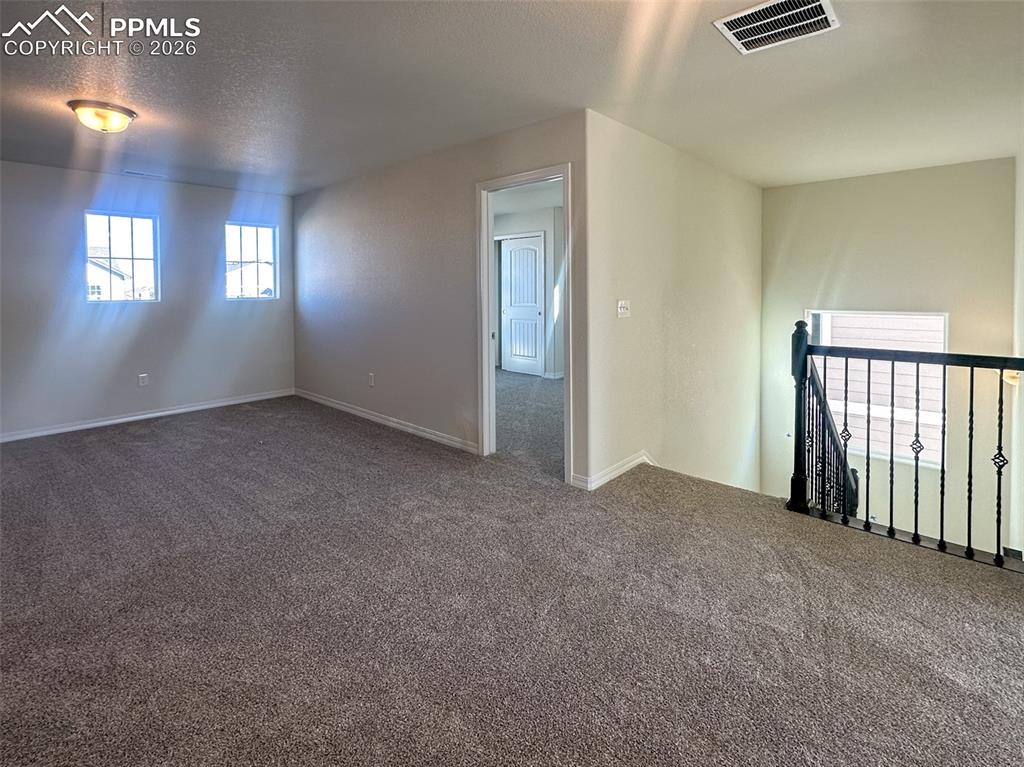 Image 19 of 34: Loft