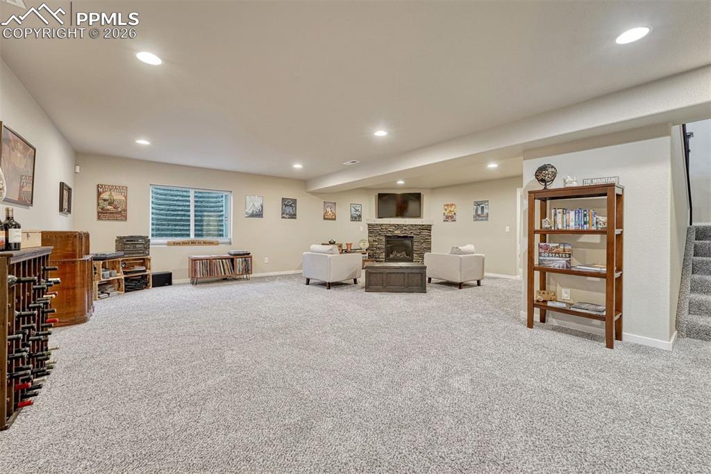 Image 23 of 46: Flexible living spaces for guests, work, or play