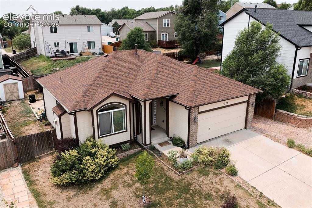 Image 1 of 20: Front of Structure