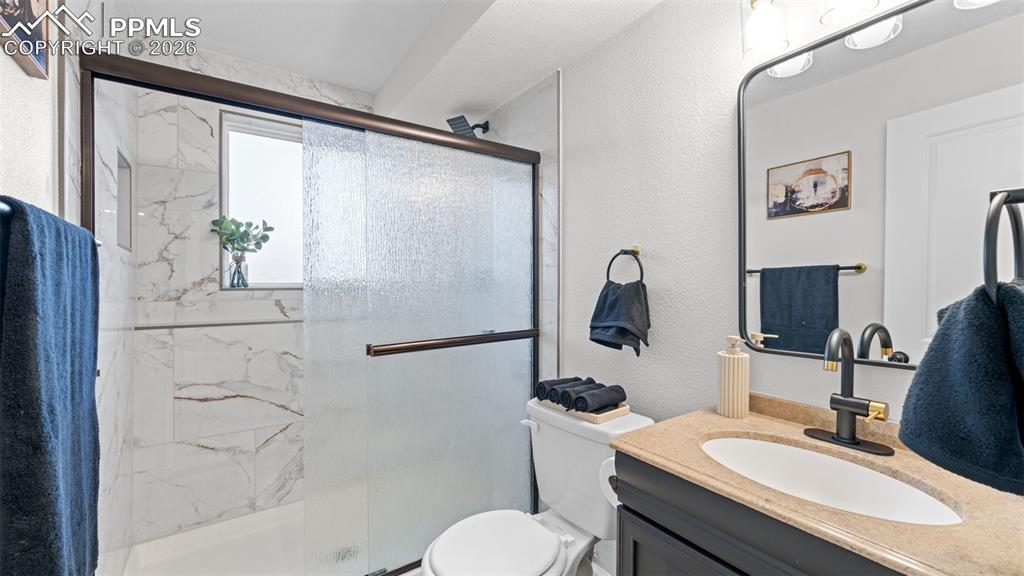 Image 19 of 38: Brand new tile showers