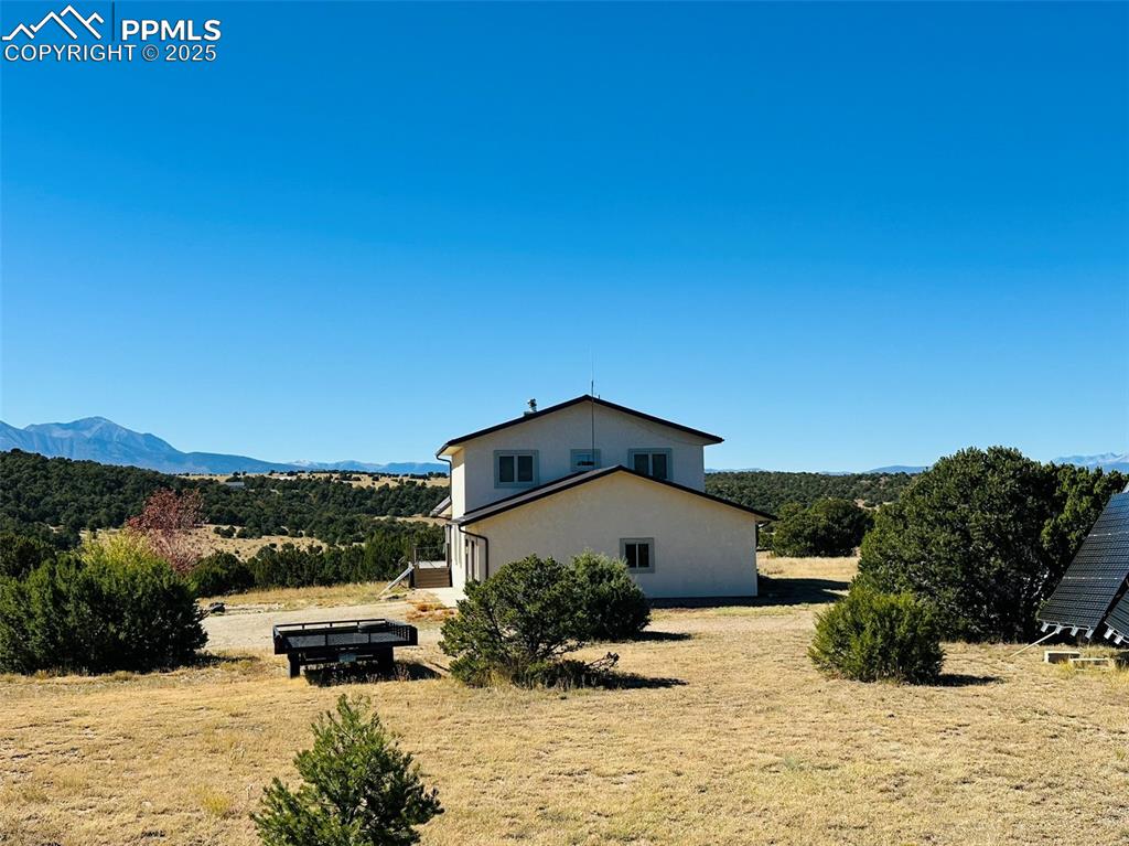 Image 35 of 50: Side of Structure