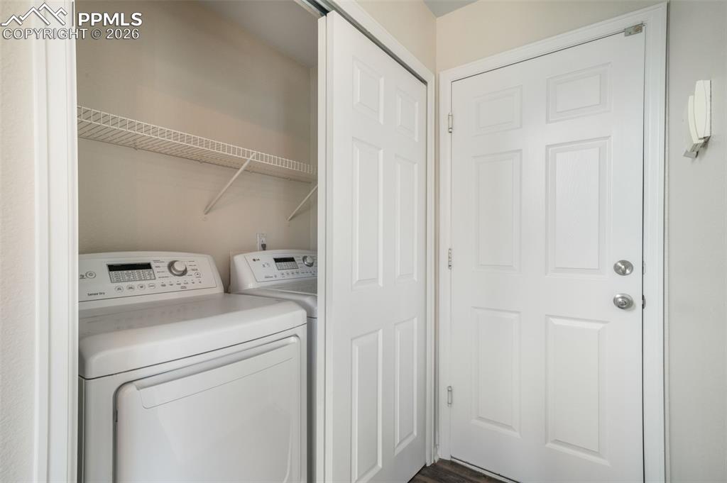 Image 16 of 46: Kitchen