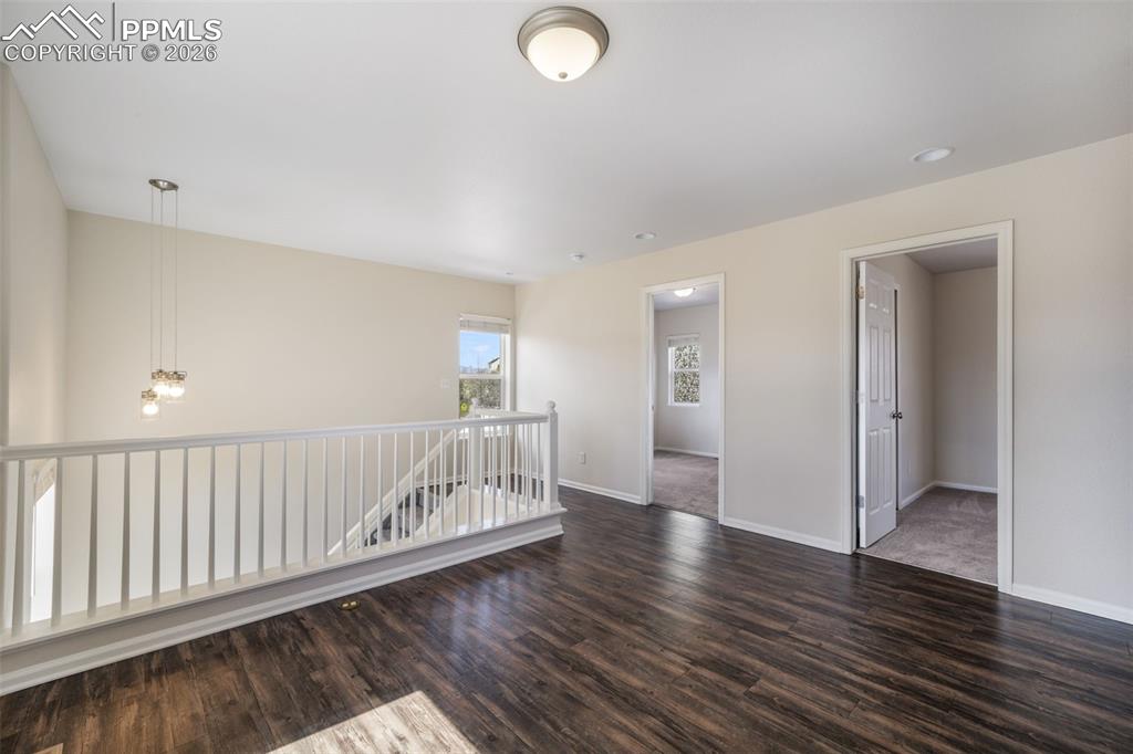 Image 20 of 46: Living Room