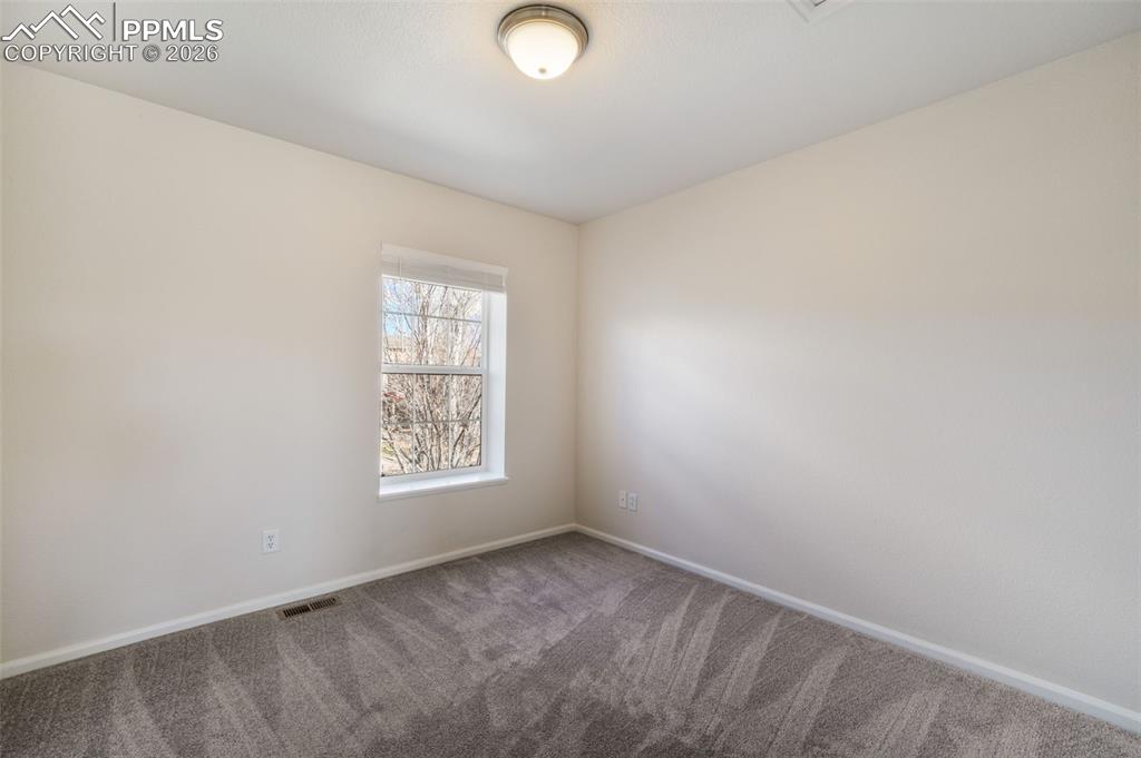 Image 28 of 46: Bedroom