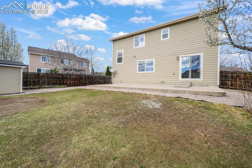 Image 38 of 46: Bathroom