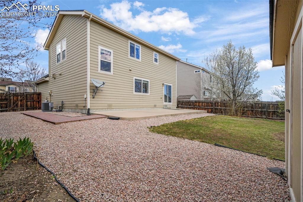 Image 41 of 46: Back of Structure