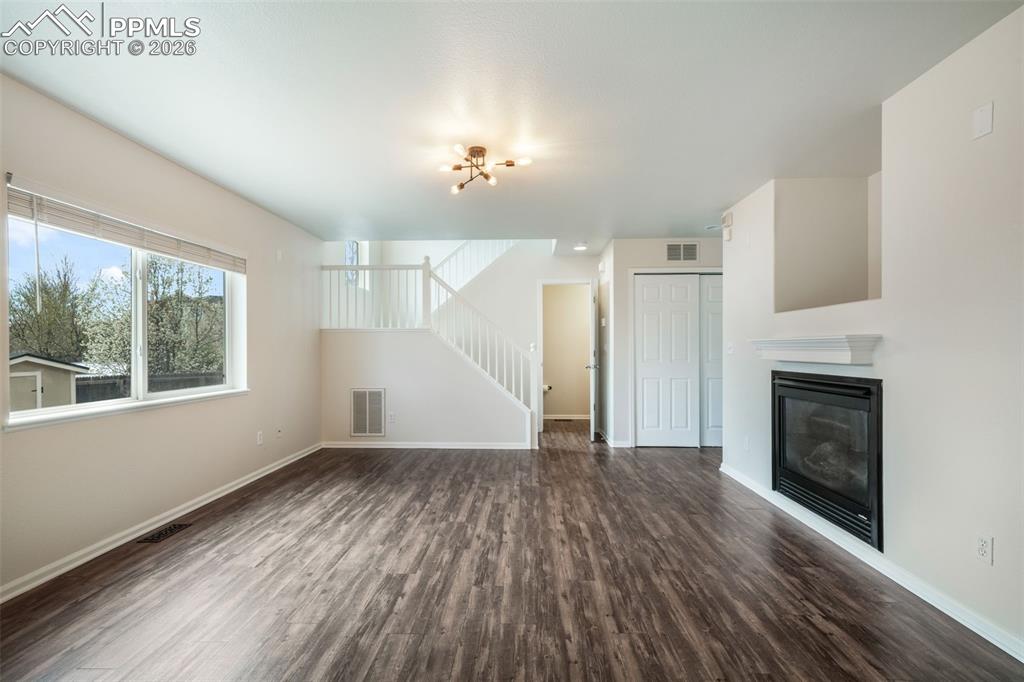 Image 5 of 46: Floor Plan