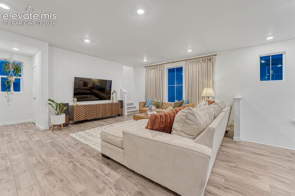 Image 11 of 46: Living Room