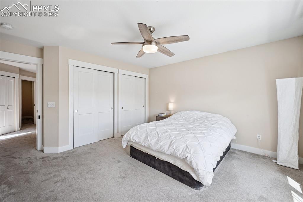 Image 6 of 27: Bedroom