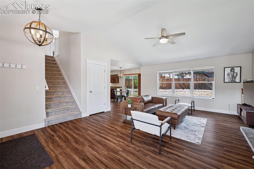 Image 7 of 27: Living Room