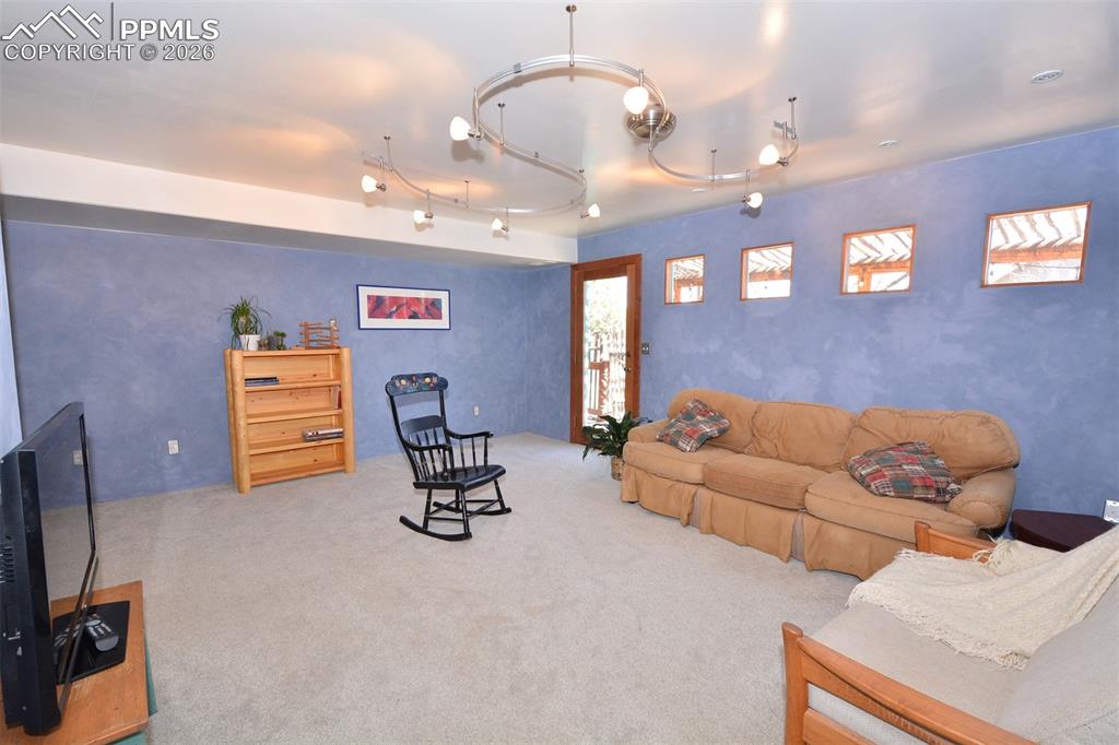 Image 20 of 32: No Description Available