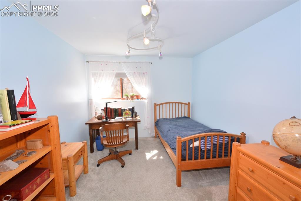 Image 26 of 32: No Description Available