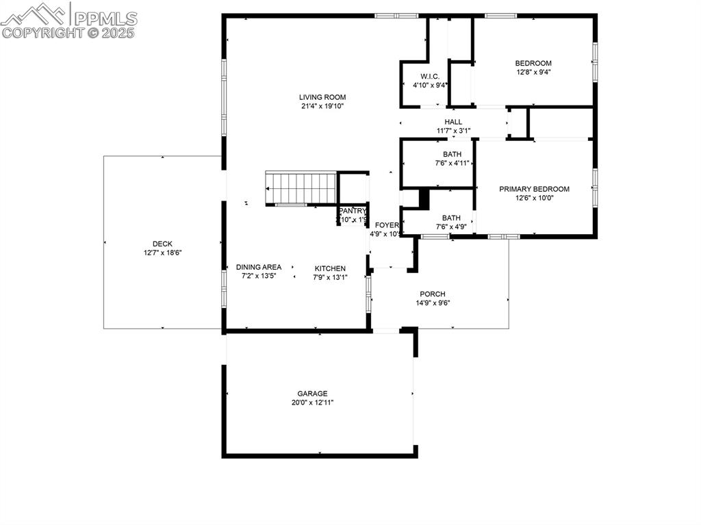 Image 47 of 47: View of room layout