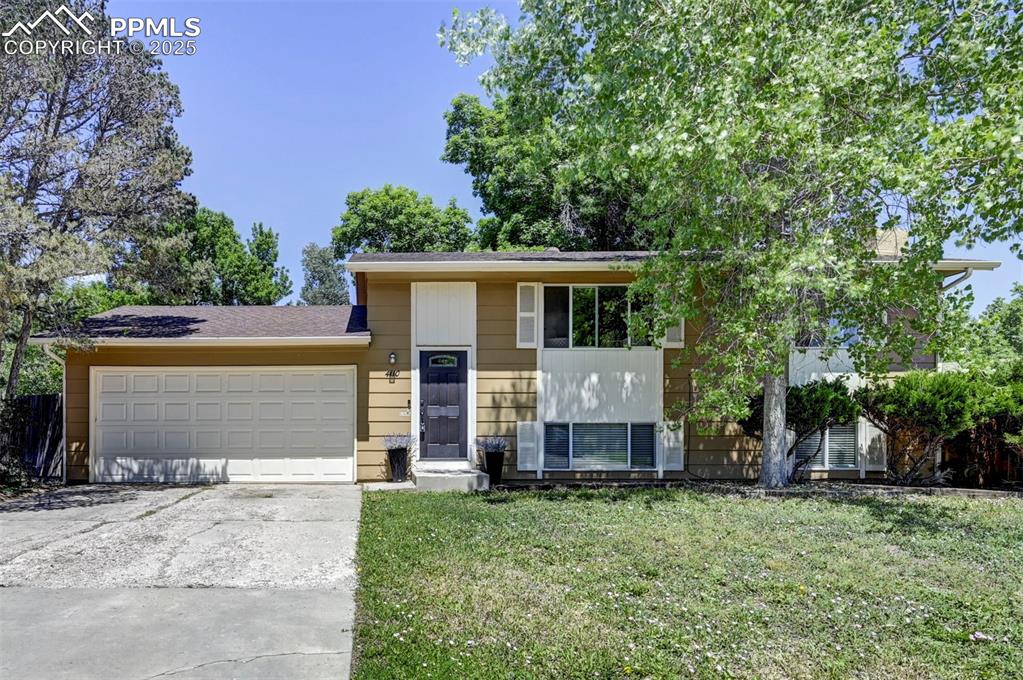 Image 2 of 37: Front of Structure