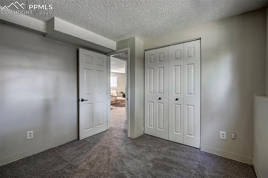 Image 24 of 37: Bedroom