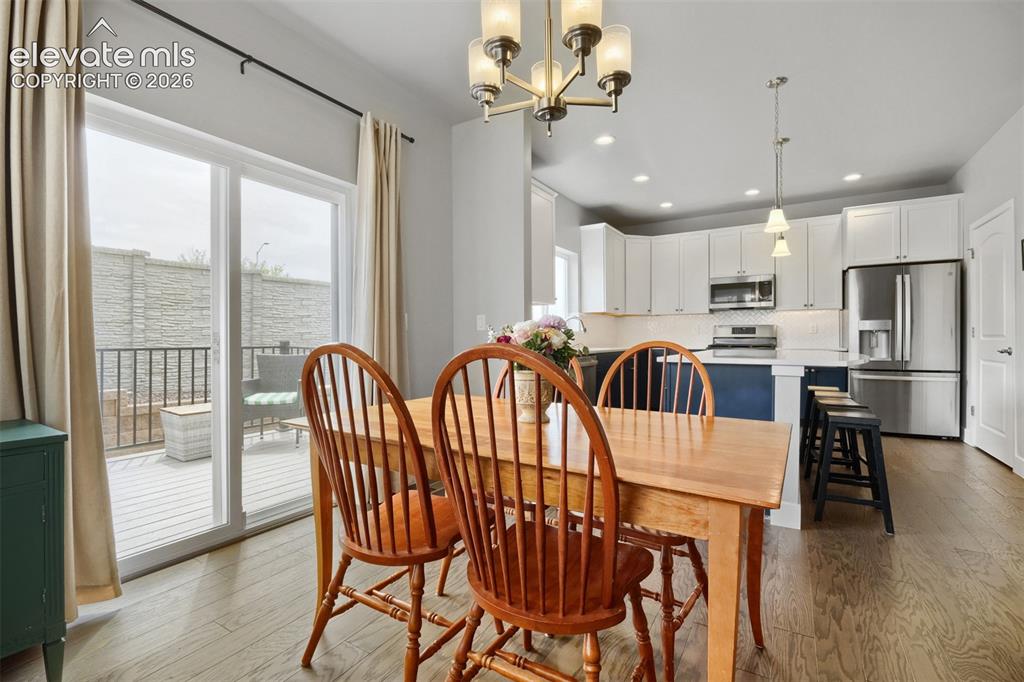 Image 11 of 29: Dining Area