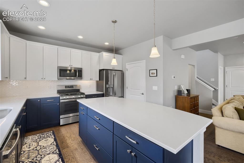 Image 13 of 29: Kitchen