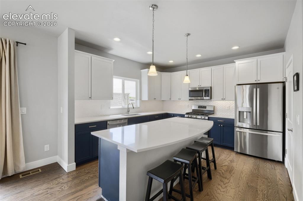 Image 14 of 29: Kitchen