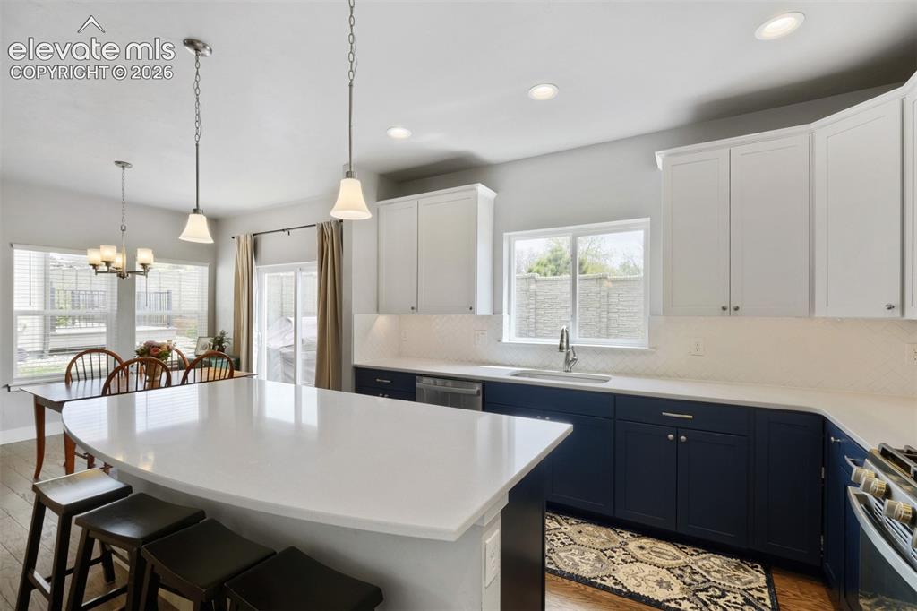 Image 15 of 29: Kitchen