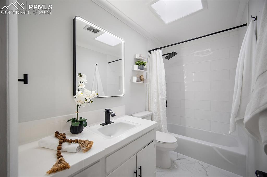 Image 12 of 42: No Description Available