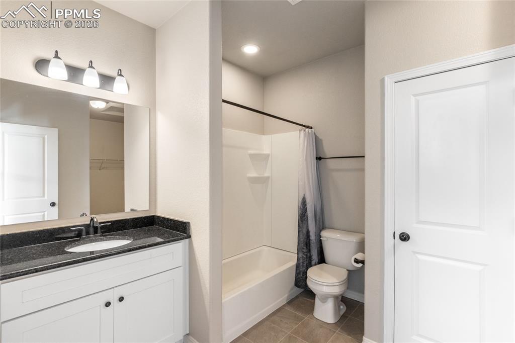 Image 27 of 37: Master Bathroom