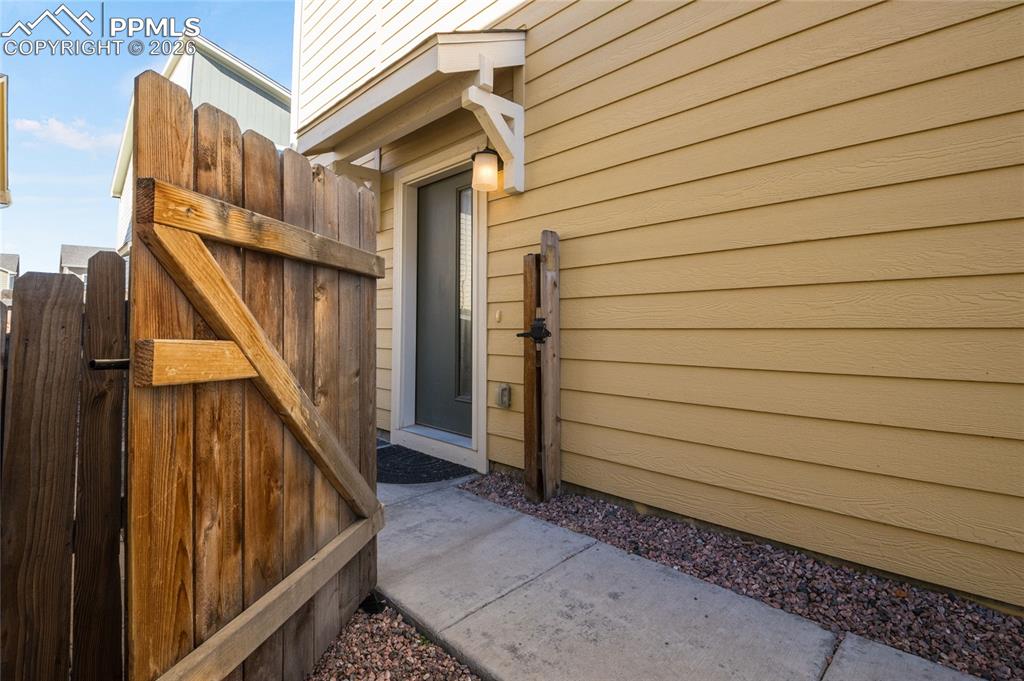 Image 9 of 37: Side of Structure