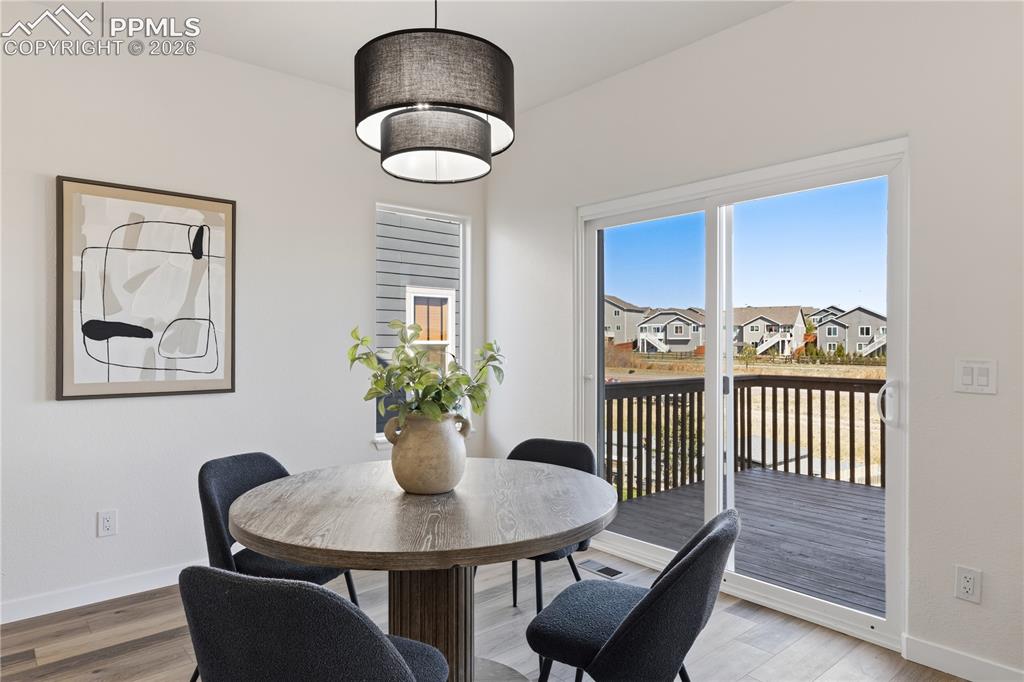 Image 10 of 42: Dining Area
